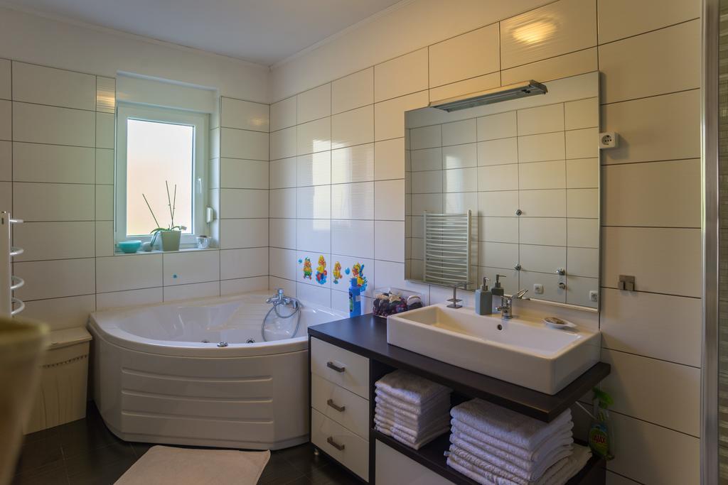 Apartment Galjanic Buzdohanj Room photo